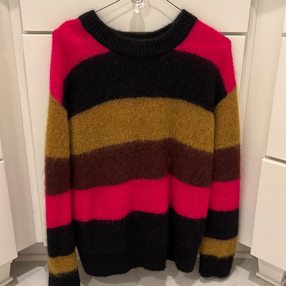 ALC size XS beautiful mohair striped sweater